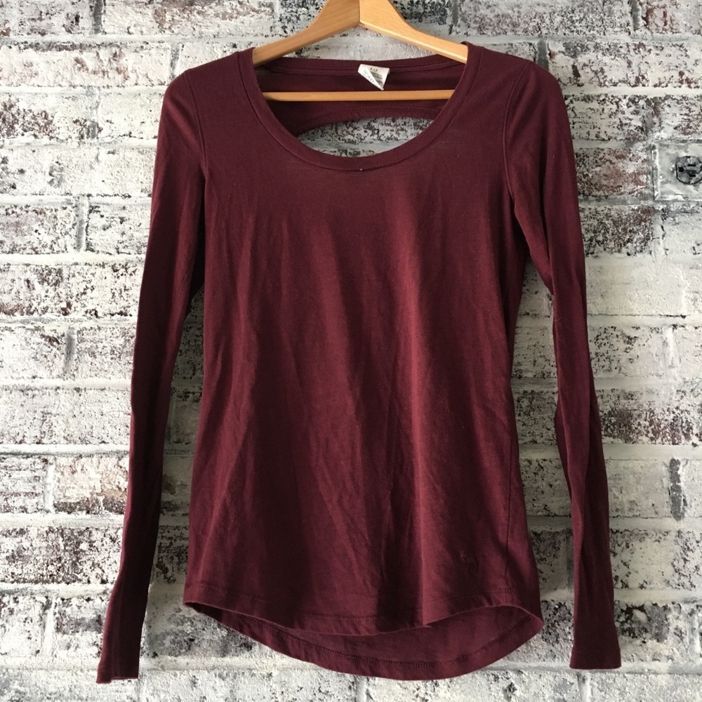 VS PINK long sleeve t with cutout
